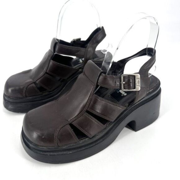 Vintage Y2k 90's Fisherman Chunky Block Heel Brown Faux Leather Sandal Size 6.5 - Picture 1 of 14